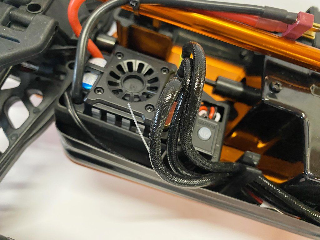 Camion de compétition DF-Models HotHammer BL Brushless ARTR - 3189